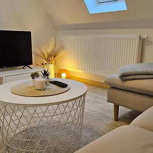 As 5 One & Two Bamberg - Modern In Ruhiger Lager Mit Balkon Hallstadt